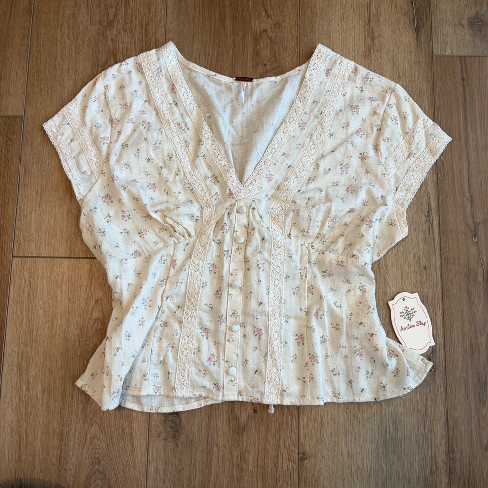 NWT Large Coquette Floral Boho Lace Trim Button Front V-Neck Top Cream Pink